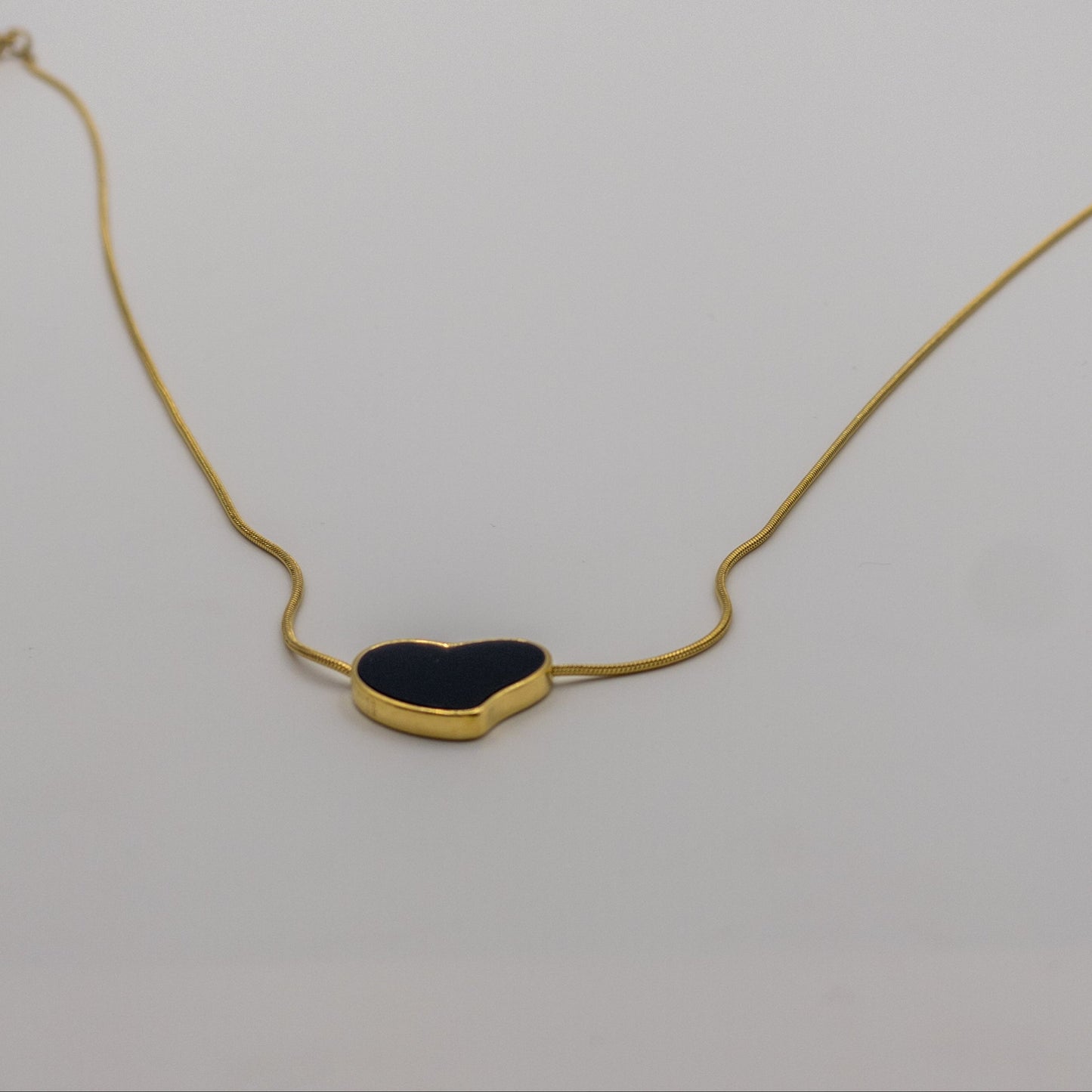 "Midnight Love" Black Heart Snake Chain Necklace (Anti-Tarnish)