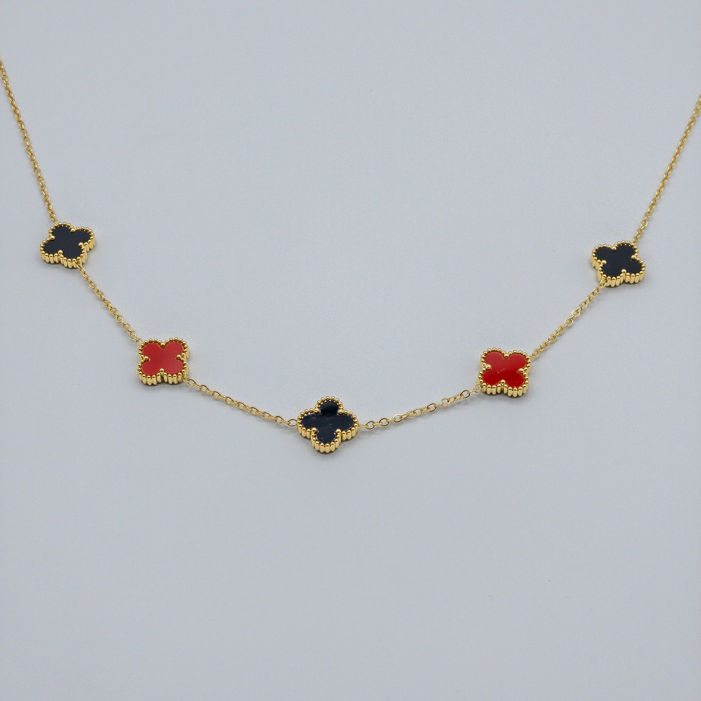 "Alba" Red & Black Clover Motif Necklace (Anti-Tarnish)