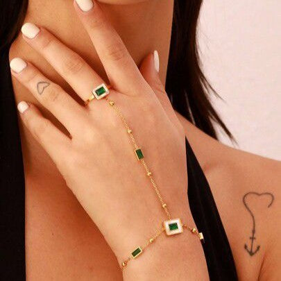 The Emerald Cut Hand Chain Bracelet (Geometric Hath Phool)